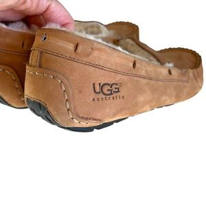 UGG® Women's Dakota Slippers Chestnut Size 8